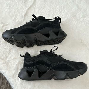 Women’s Nike Ryz 365 2